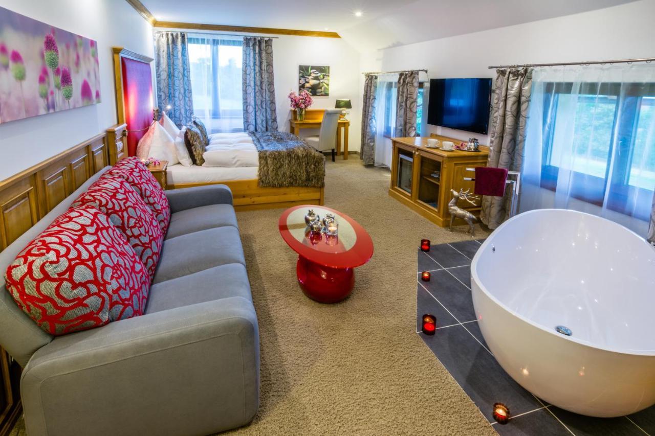 Wellness Hotel V Nebi Kořenov Extérieur photo
