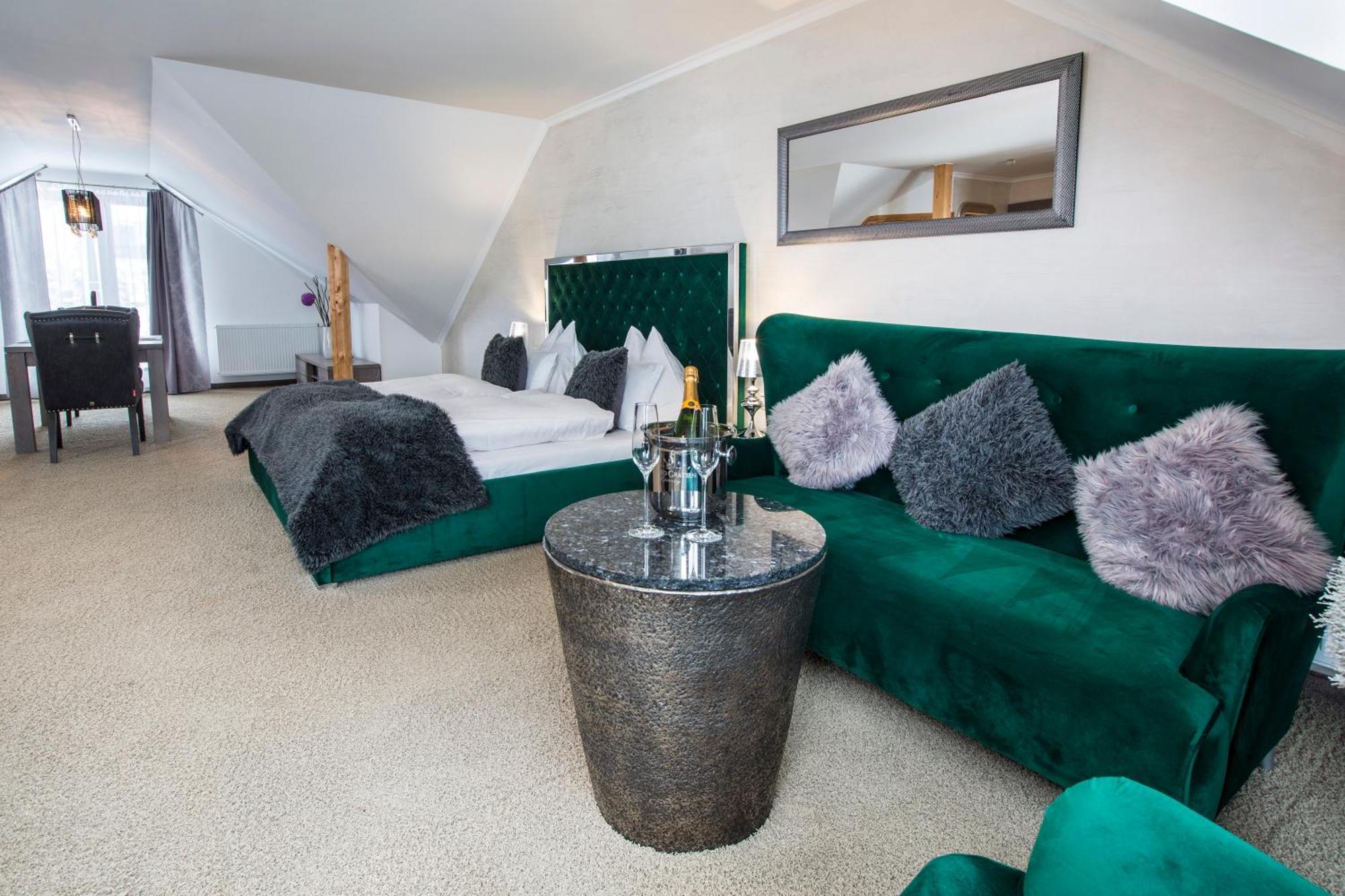 Wellness Hotel V Nebi Kořenov Extérieur photo